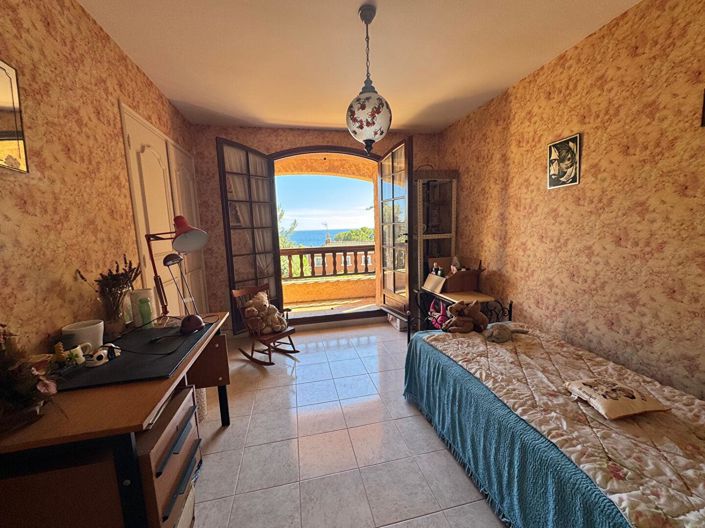 Image No.12-Maison de 4 chambres à vendre à Saint-Raphael