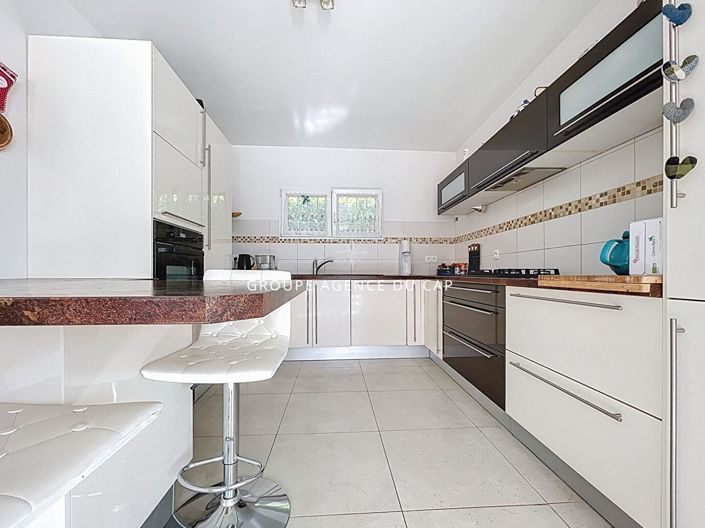 Image No.3-Maison de 3 chambres à vendre à Saint-Raphael