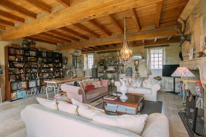 Image No.10-7 Bed House for sale