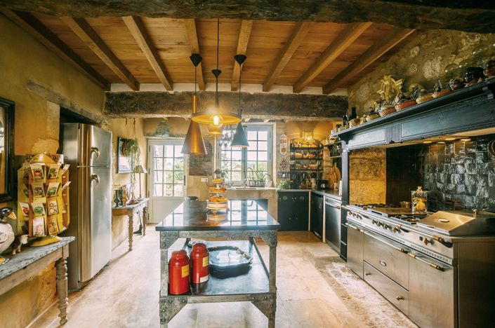 Image No.7-7 Bed House for sale