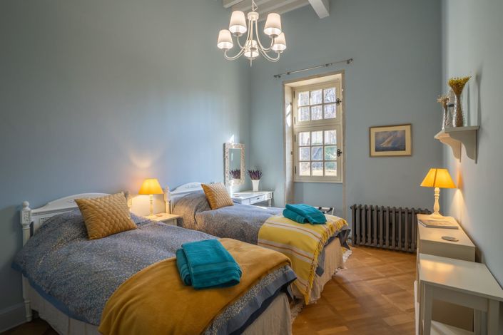 Image No.17-13 Bed House for sale