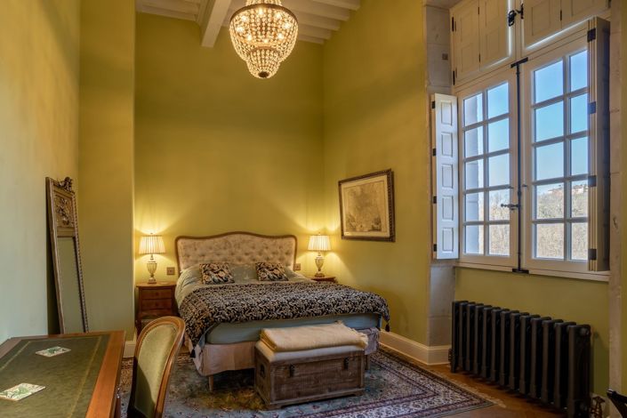 Image No.19-13 Bed House for sale