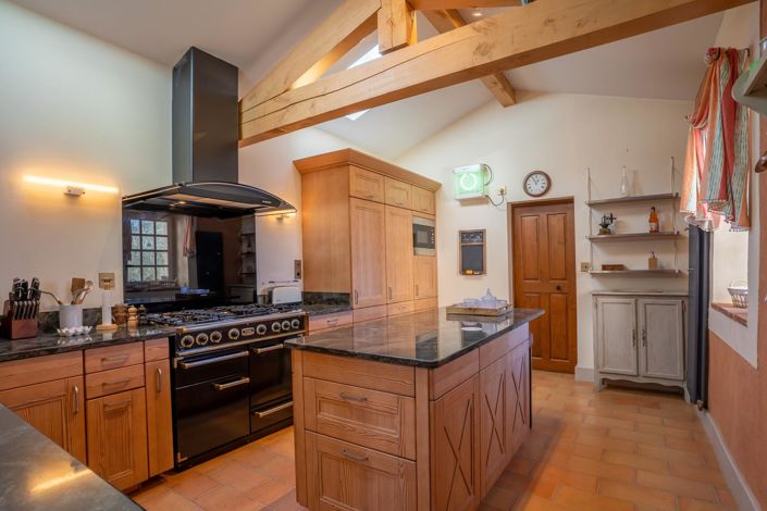 Image No.6-13 Bed House for sale