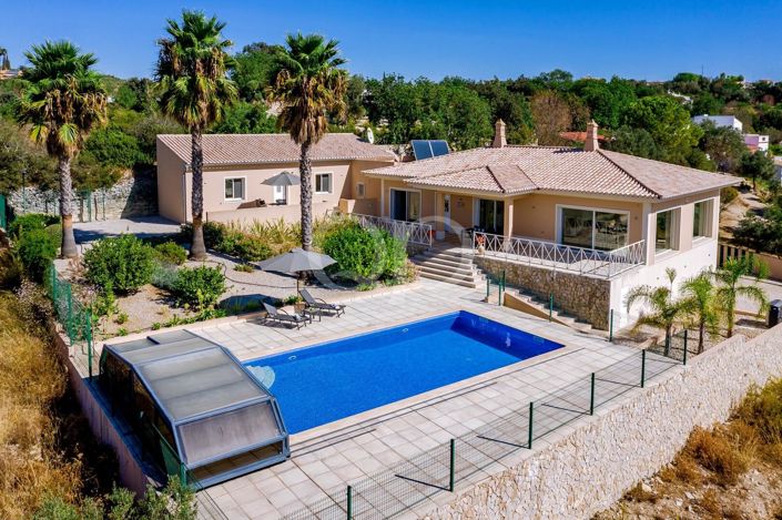 Image No.1-3 Bed House for sale