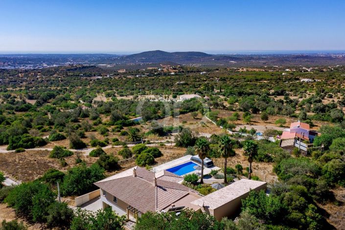 Image No.11-3 Bed House for sale