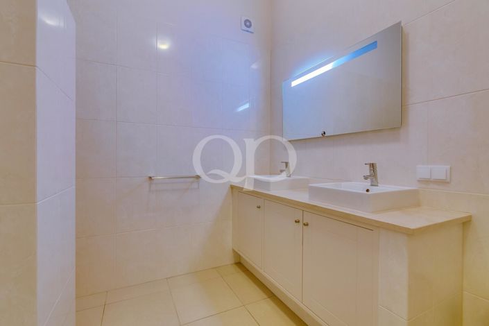 Image No.43-3 Bed House for sale