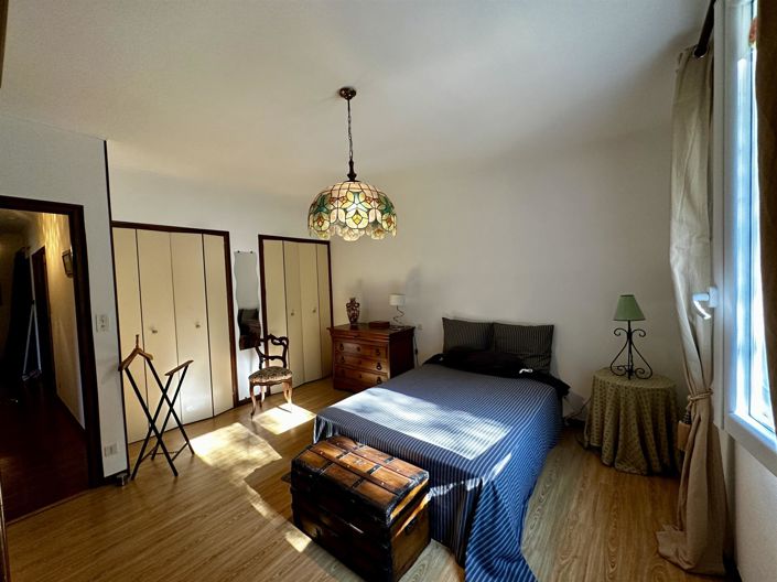 Image No.11-4 Bed House for sale