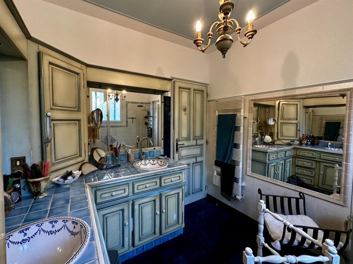 Image No.16-4 Bed House for sale