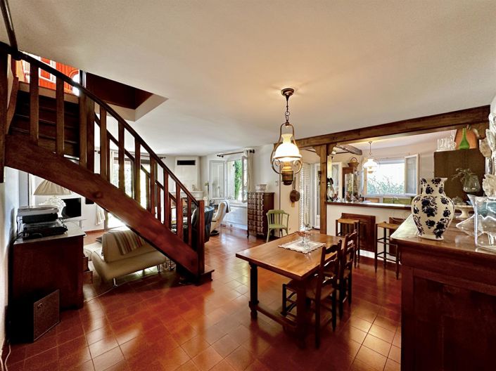 Image No.7-4 Bed House for sale