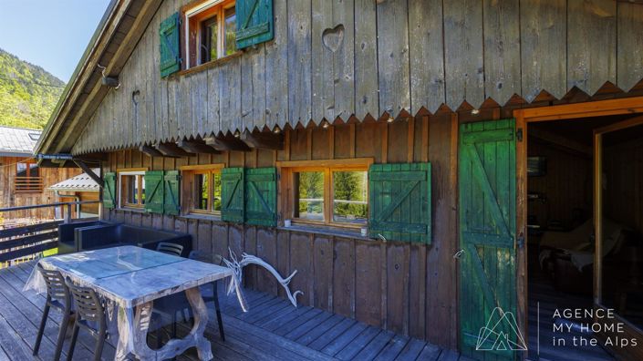 Image No.10-3 Bed House for sale