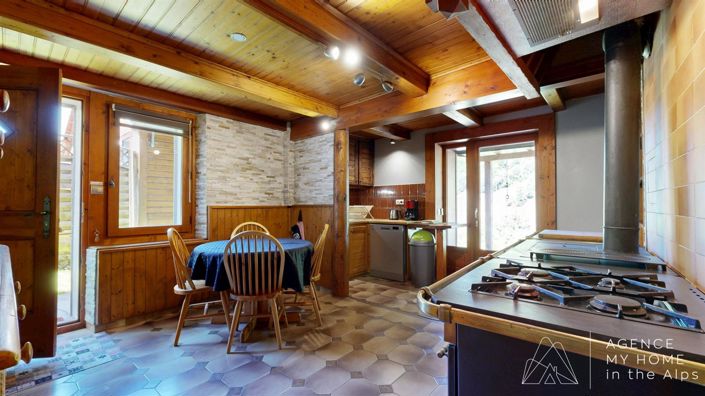 Image No.15-3 Bed House for sale