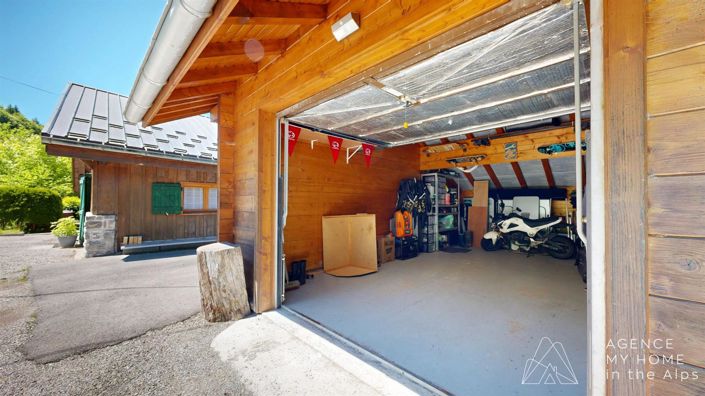 Image No.19-3 Bed House for sale