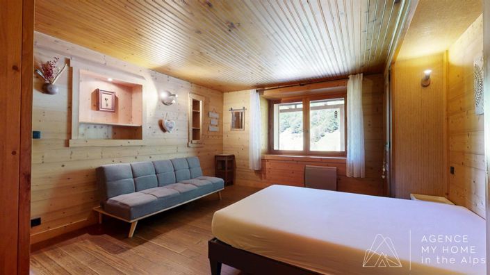 Image No.24-3 Bed House for sale