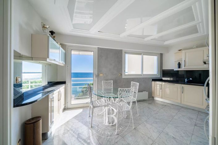 Image No.3-3 Bed Apartment for sale