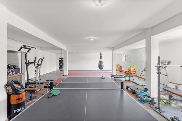 Image No.23-5 Bed House for sale