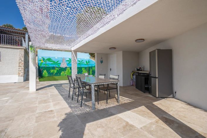 Image No.27-5 Bed House for sale