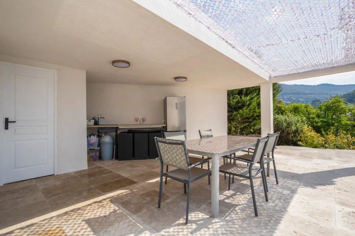 Image No.28-5 Bed House for sale