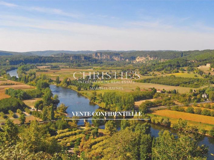 Image No.6-10 Bed House for sale