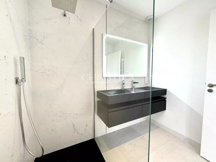 Image No.21-4 Bed House for sale