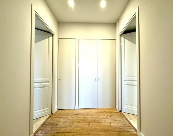 Image No.10-4 Bed House for sale