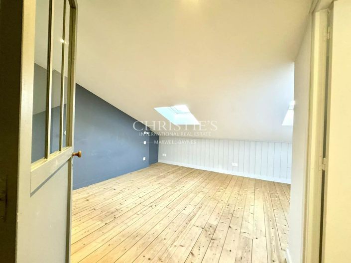 Image No.18-4 Bed House for sale