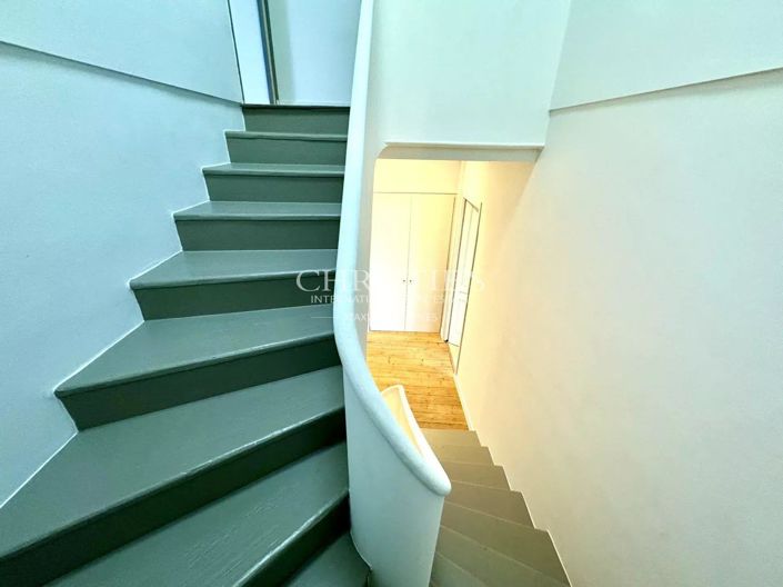 Image No.25-4 Bed House for sale