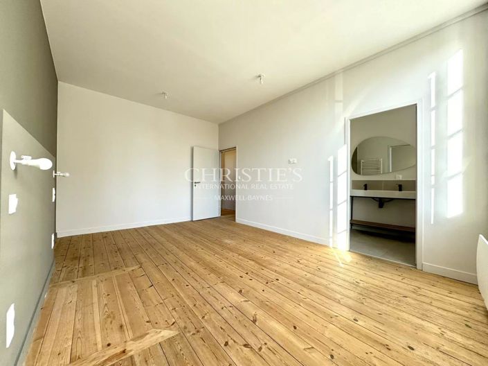 Image No.26-4 Bed House for sale