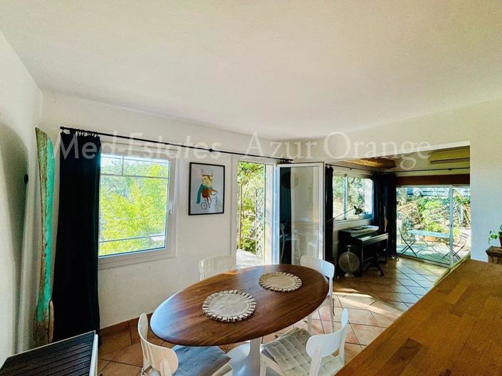 Image No.16-3 Bed House for sale