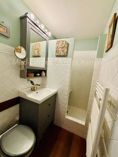 Image No.21-3 Bed House for sale