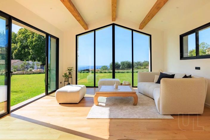 Image No.5-5 Bed House for sale