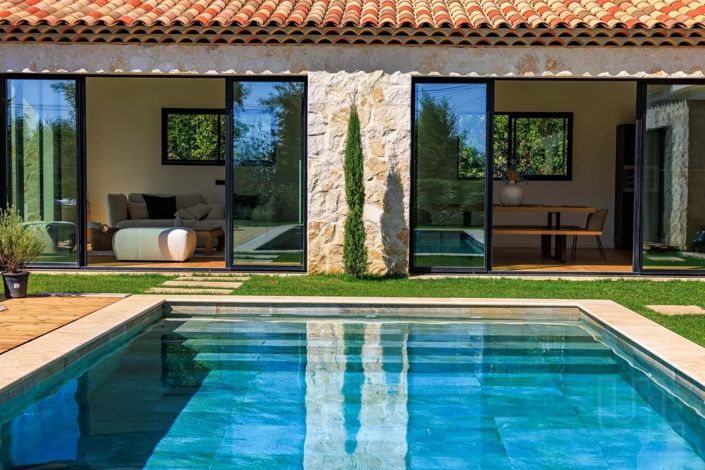 Image No.7-5 Bed House for sale