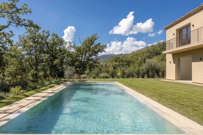 Image No.2-4 Bed House for sale