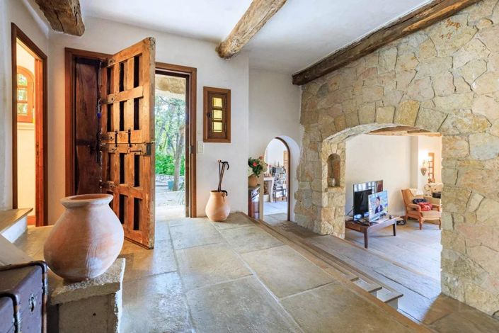 Image No.6-4 Bed House for sale