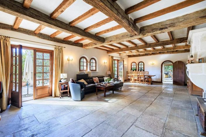 Image No.8-4 Bed House for sale