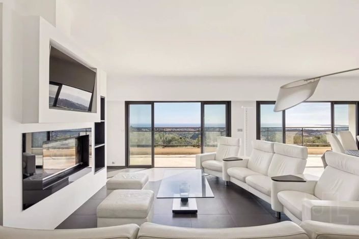 Image No.4-4 Bed House for sale