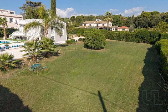 Image No.2-4 Bed House for sale