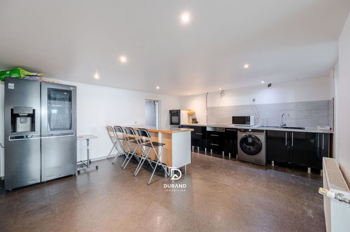 Image No.10-2 Bed House for sale