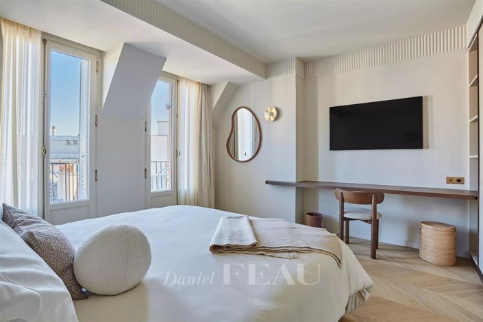 Image No.12-2 Bed Apartment for sale