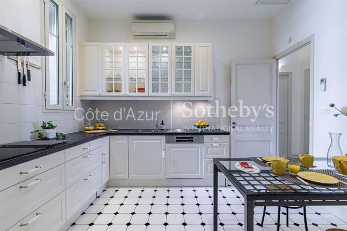 Image No.10-6 Bed House for sale