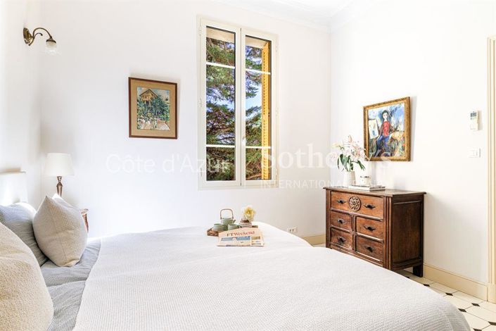 Image No.14-6 Bed House for sale