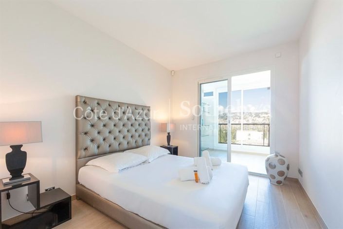 Image No.16-4 Bed Apartment for sale