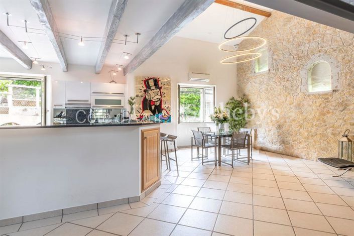 Image No.12-3 Bed Apartment for sale