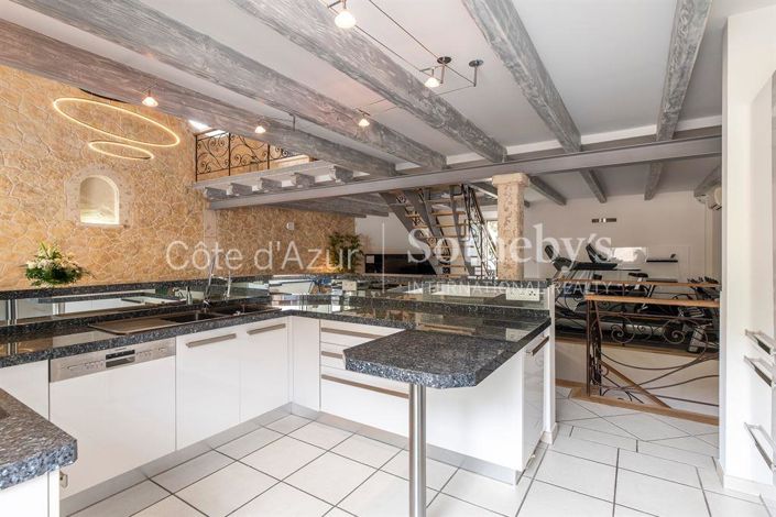 Image No.3-3 Bed Apartment for sale