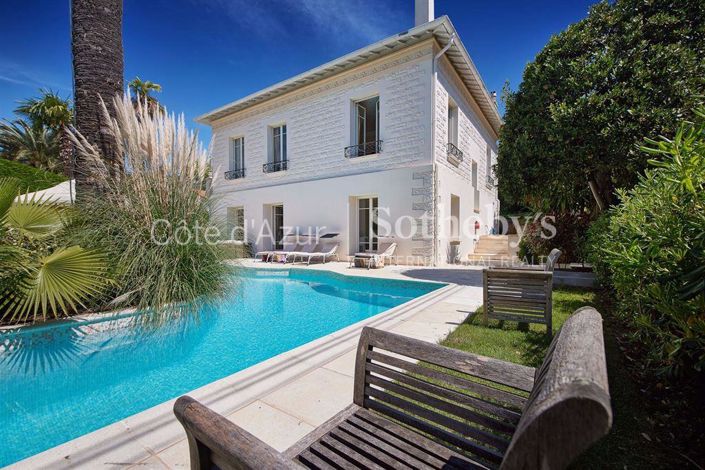 Image No.1-Propriété de 6 chambres à vendre à Cannes