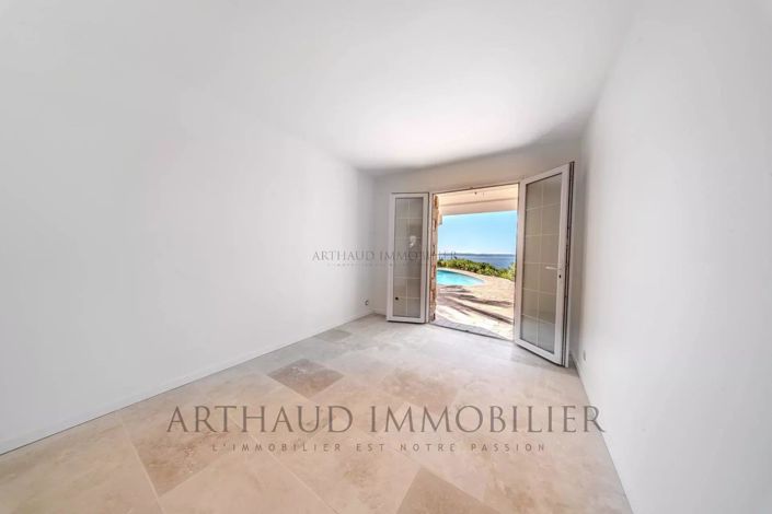 Image No.14-Apartment for sale