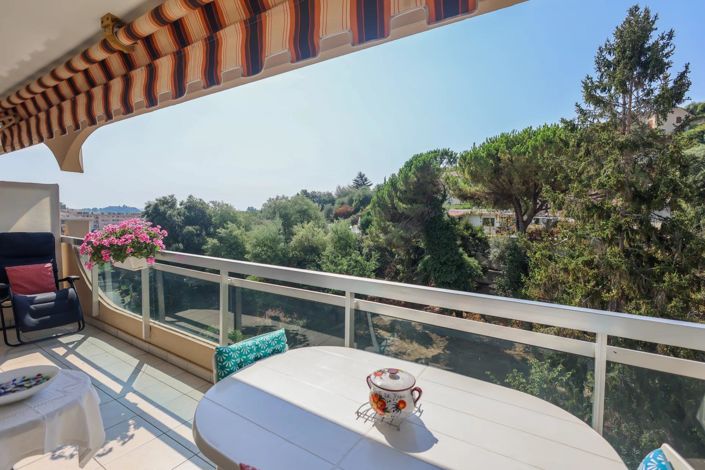 Image No.13-3 Bed Property for sale