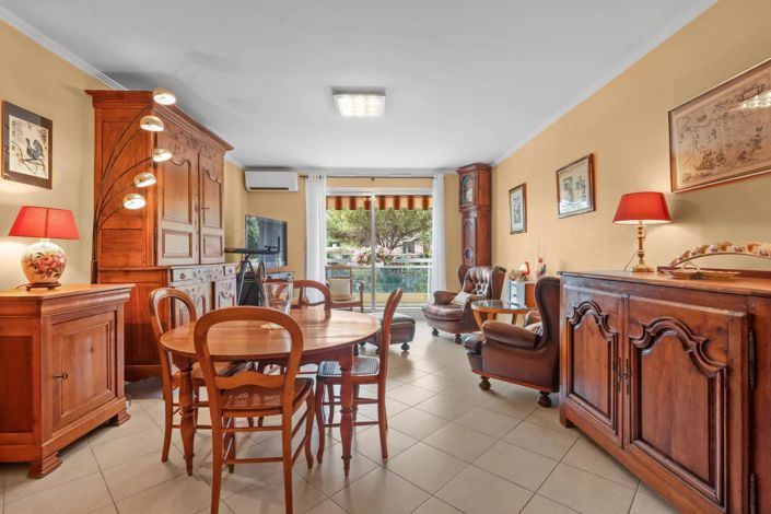 Image No.2-3 Bed Property for sale