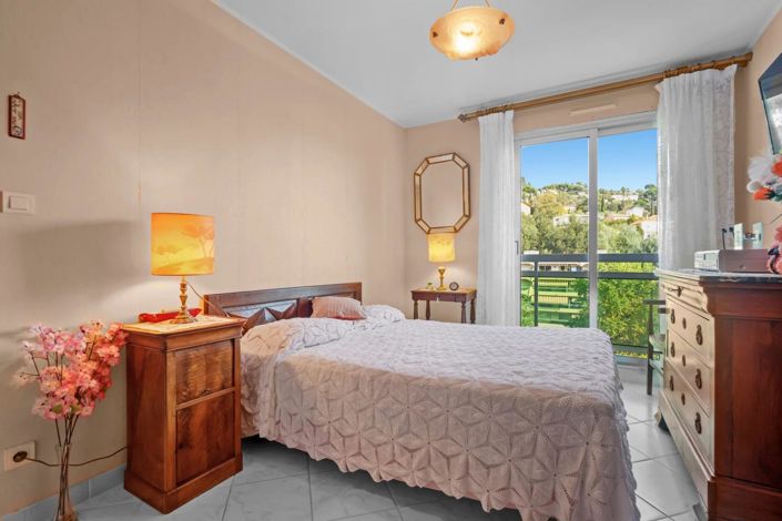 Image No.6-3 Bed Apartment for sale