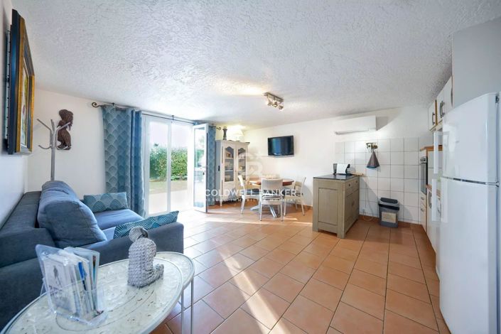 Image No.11-4 Bed House for sale