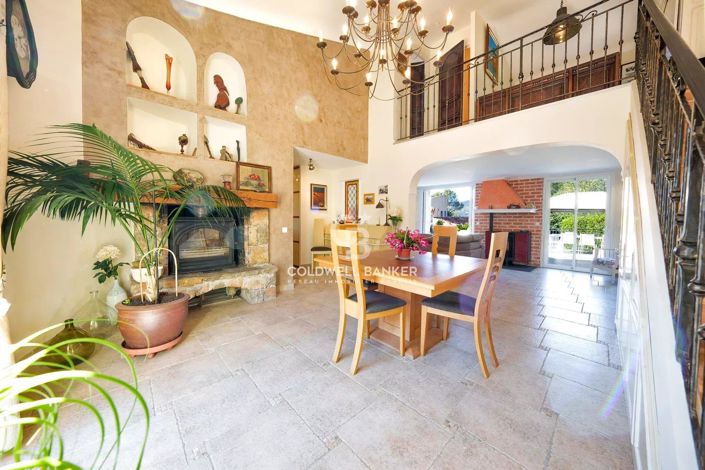 Image No.5-4 Bed House for sale